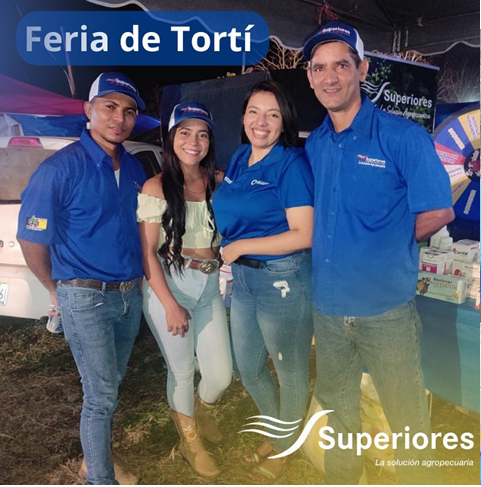 Participamos en la Feria de Tortí, con nuestra amiga Lourdes “Lulu”. Llevando productos y regalos a nuestros clientes Superiores.